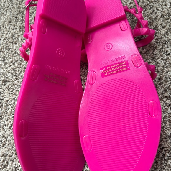 Steve Madden NWOT Hot Pink Studded Jelly slides - Picture 4 of 5